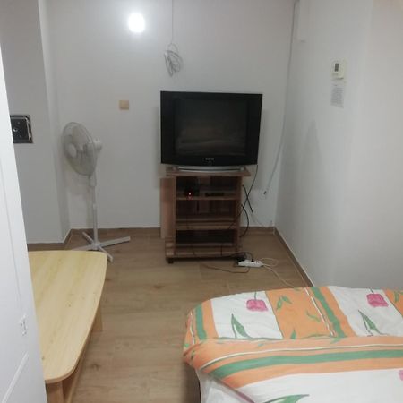 Asta La Vista Vendeghaz Hotel Miskolc Bagian luar foto