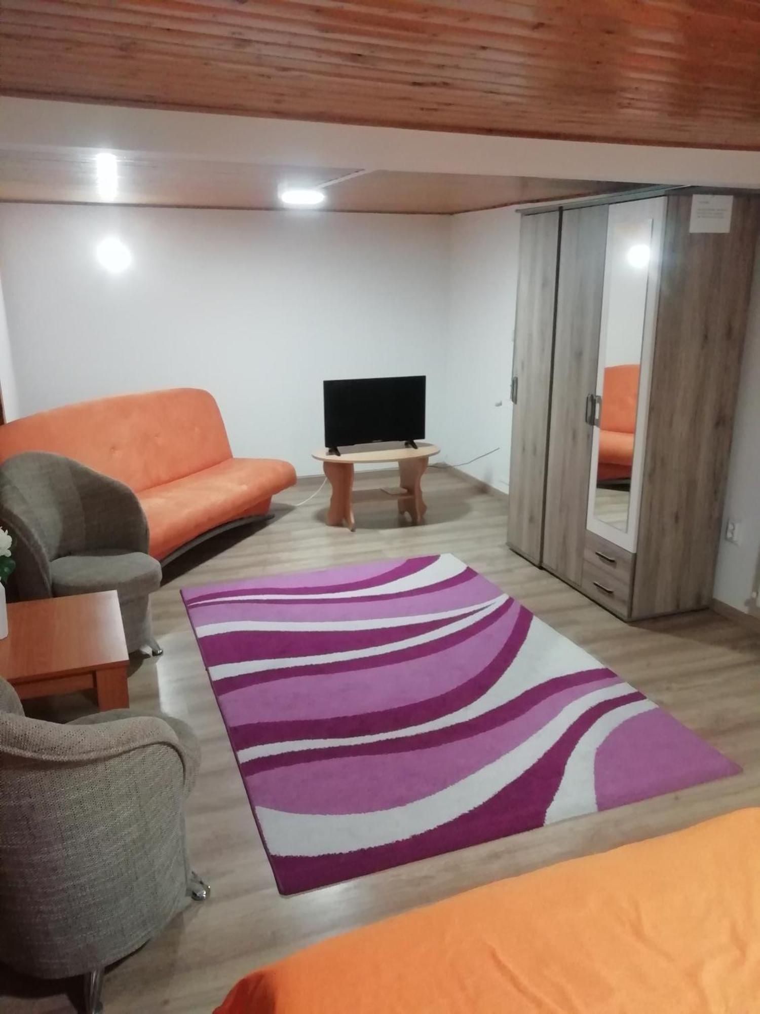 Asta La Vista Vendeghaz Hotel Miskolc Bagian luar foto
