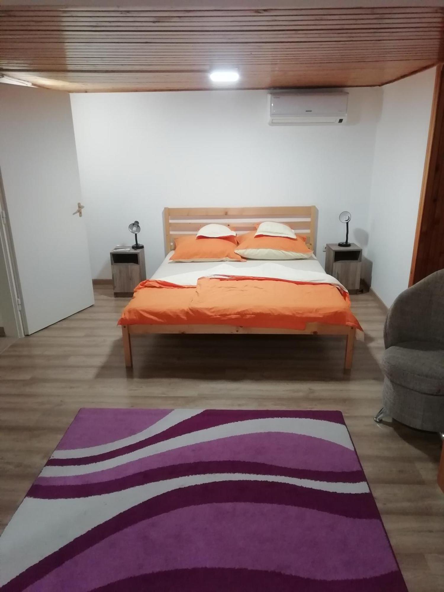 Asta La Vista Vendeghaz Hotel Miskolc Bagian luar foto